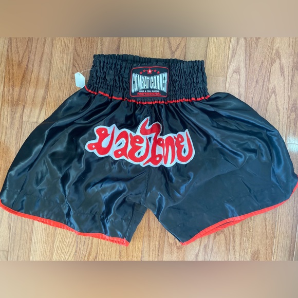 Men’s MUAY THAI shorts - Picture 3 of 4